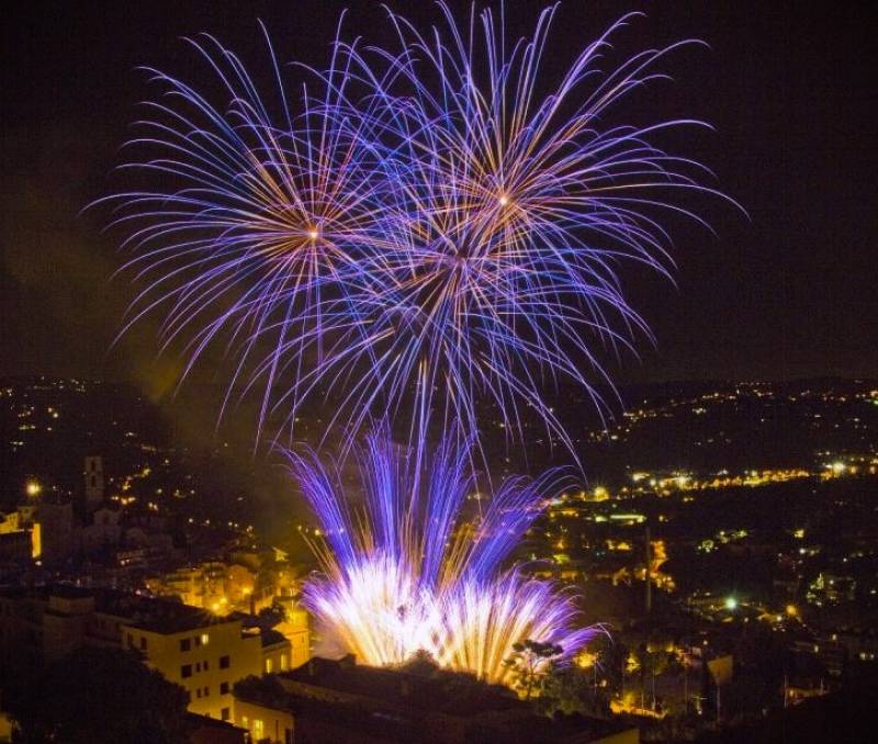  feu d'artifice à Grasse. 