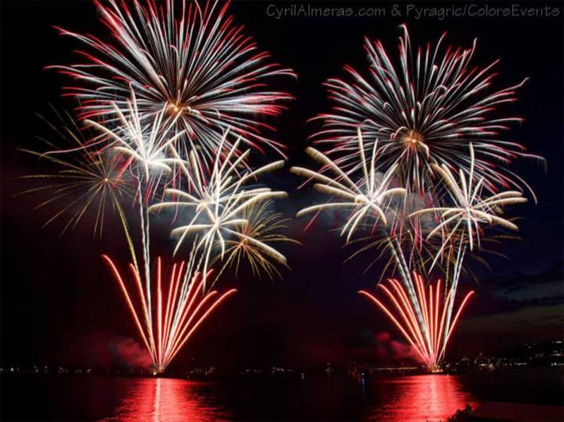 Feu d artifice pyromusical Antibes Juan Les Pins 2018