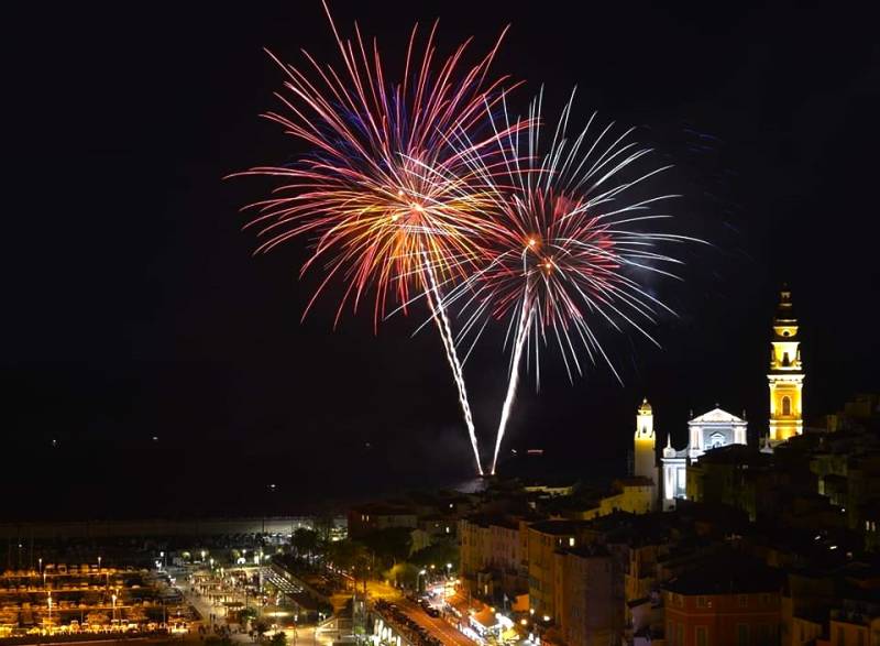 Feu d'artifice à Menton 