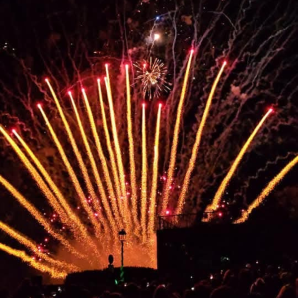 Mise en place d'un feu d’artifice inoubliable à Grasse
